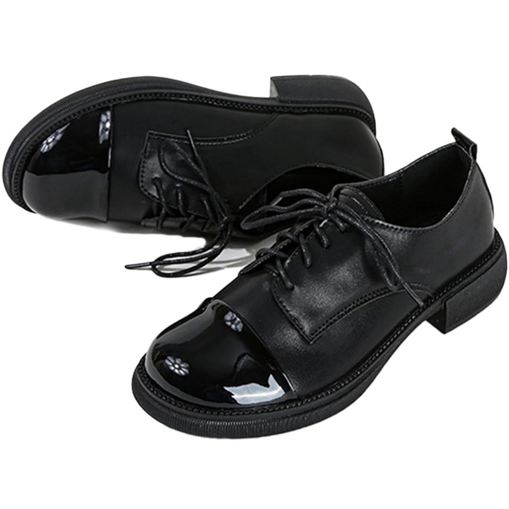 Oxfords patent leather shoes